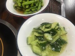 -虾弄弄海派小龙虾·牛羊蝎子火锅