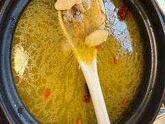 松茸燉雞湯-庭院小酌(瑞莲街店)