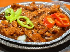 铁板黑椒牛仔骨-农厨好味·温泉鹅·农家菜