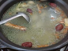 -濠轩阁特色生蚝火锅(水湾路店)