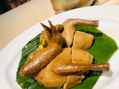 汁香烧乳鸽-东海海鲜酒家(流花店)