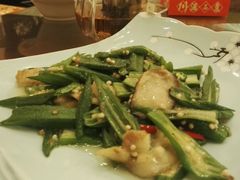 -川流不息·地道川菜·小龙虾(新松江路店)