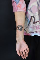 -越域刺青