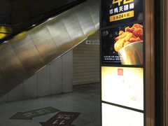 -麦当劳(轻轨曹杨路店)