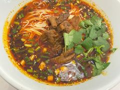 -李与白包子铺(桐梓林店)