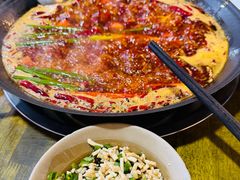 -黄潇洒老火锅(九眼桥宏济巷店)
