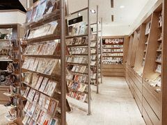-诚品(信义店)