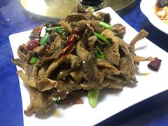 干煸鲜蘑-东北饺子王(港澳广场购物中心店)