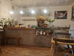 -In Cafe隐食研室