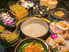 -凤园椰珍·臻品椰子鸡(保利时光里店)