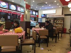 -红宝石·鲜奶小方·海派西点房(南丹店)