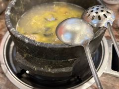 -鲁朗纳麦石锅鸡庄园