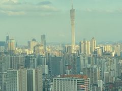 -亚洲国际大酒店·云顶阁旋转自助餐厅