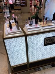 -奥伦纳素Erno Laszlo
