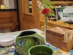 -云海肴·汽锅鸡·云南菜(天山百盛优客店)