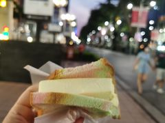 -詹爷爷乌节路街头冰淇淋