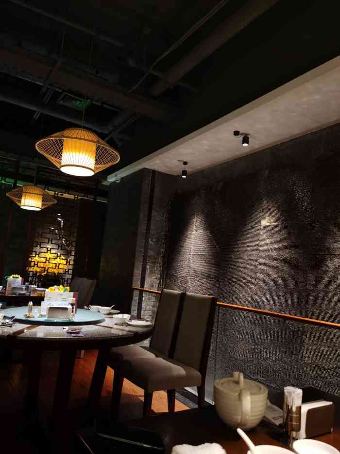 龙庭酒家(丰汇店)-"在不是饭点的情况下……从点菜到上菜半个多.