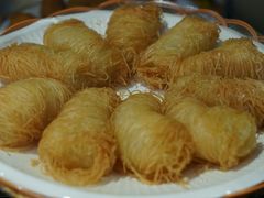 -三亚火车头万人海鲜广场