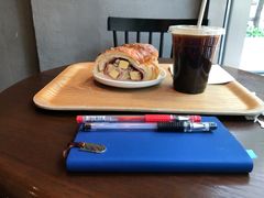 美式咖啡-81BAKERY(大学路店)