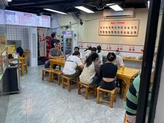 -明姨仔潮汕美食·碳炉猪脚·汕尾牛腩饭·起片鸡煲(起义路店)