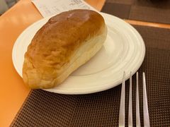 餐前面包加黄油-红房子西菜馆(淮海中路店)