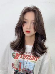 -洛施奇烫发染发沙龙
