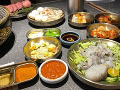 -草家酱蟹炭火烤肉店(珲春南路二店)