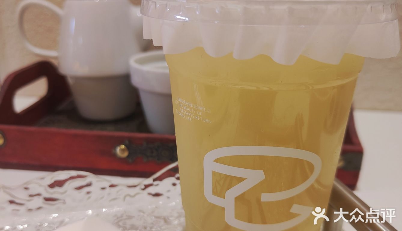 享受甜点与饮品~