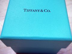 -Tiffany & Co.蒂芙尼
(广州太古汇店)