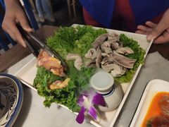 -尚尚仙·酸汤猪手·猪肚鸡火锅(华联万柳购物中心店)