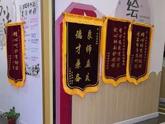 -缤纷鸟美术书法(汉神购物广场校区)