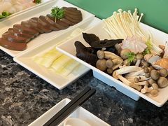 -一席地·本地鸡窝·杭帮鸡火锅(萧山银隆百货店)