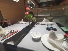 -红鼎豆捞·非遗鲍皇汤火锅(宝丰路店)