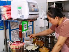 -曹宝林砂锅麻辣烫(星光路店)