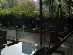 -深圳温德姆至尊酒店·大堂吧·户外花园