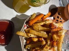 -春树下·树屋花房西餐厅(罍街AS1980店)