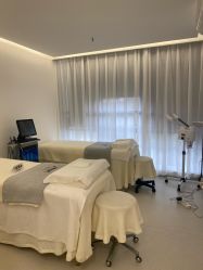 -JNK皮肤管理中心