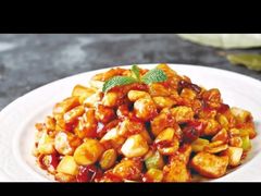 -鑫巴蜀小镇 · 水煮鱼专研店(玉桥店)