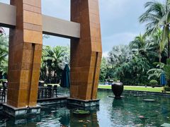 -三亚湾海居铂尔曼度假酒店