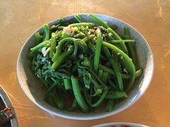 -老根农家饭店