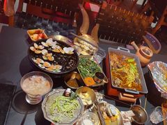-何师烧烤Pro ·江湖川菜·小龙虾·精酿啤酒(太古里旗舰店)