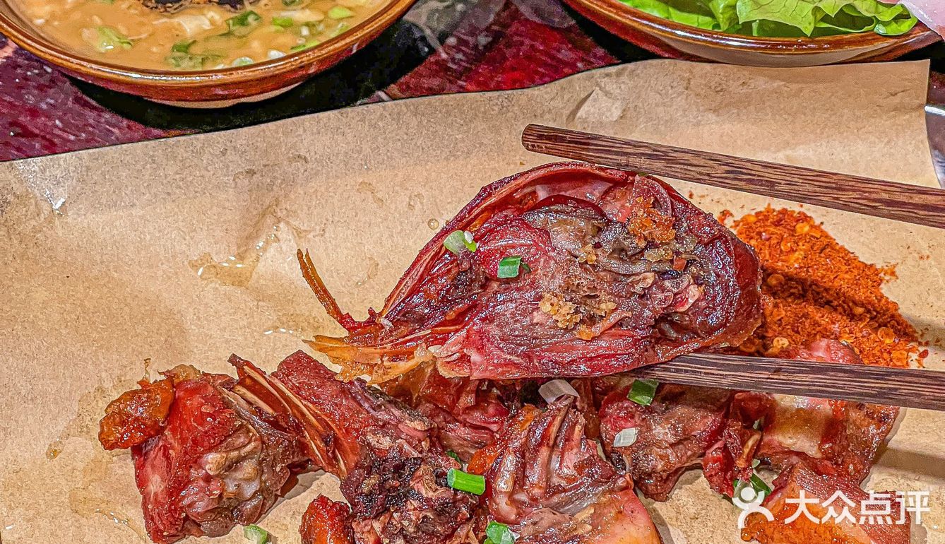 火爆全网🔥的笨姐居民楼火锅义乌也有啦❗️❗️