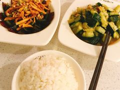 -张大师鸭爪爪特色干锅(南湖店)