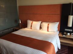 iphone_upload_pic-上海虹桥西郊假日酒店