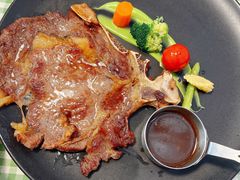 带骨眼肉牛排-哟吼艺术餐厅·亲子·生日宴