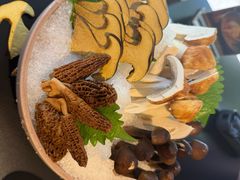 -鲜入唯煮·港式海鲜牛肉火锅(金宝街店)