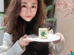 -Fridi Patisserie Cafe