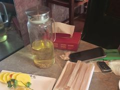 -忘情水鱼头·鲜鱼火锅(滨江中路店)