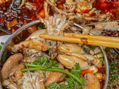 -鸿顺老铁锅美蛙鱼府(解放碑店)