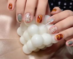 -兔猫ToMoreNails美甲美睫